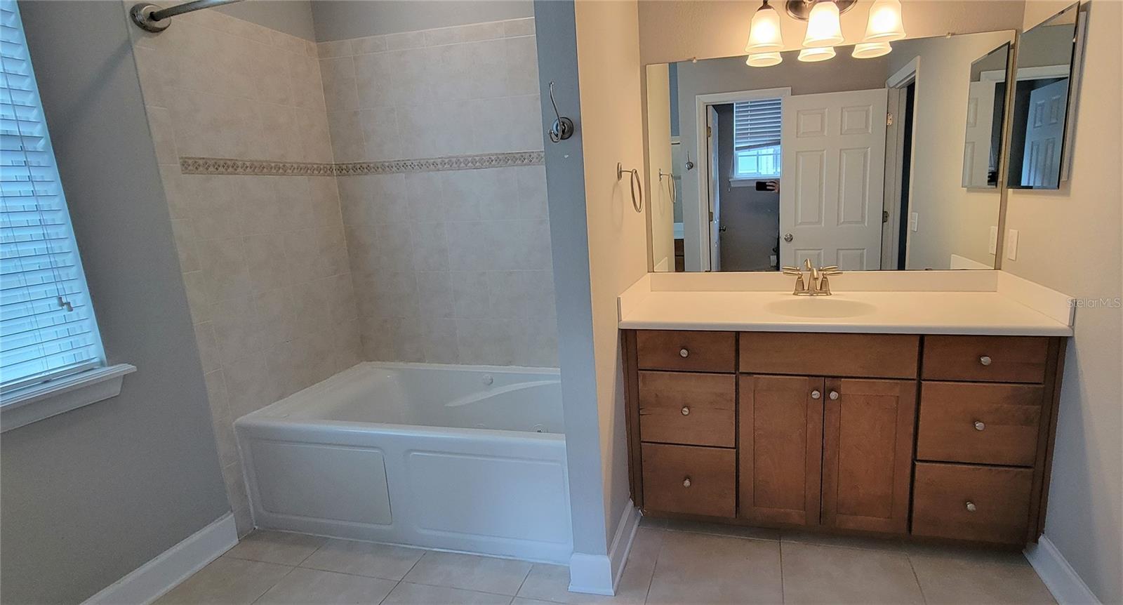 2218 MUSSELWHITE AVE, ORLANDO, FL, 32804