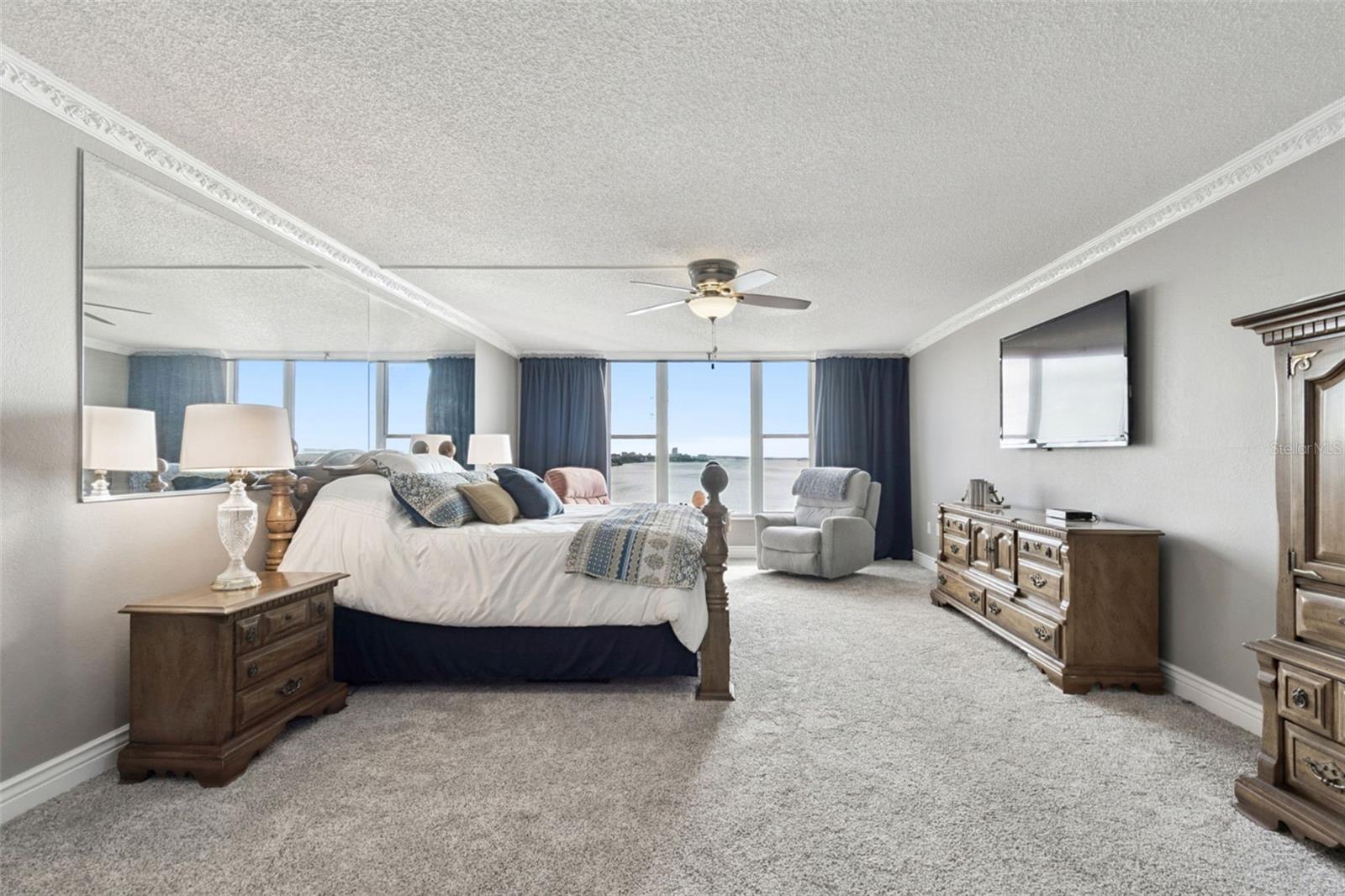 Expansive primary suite