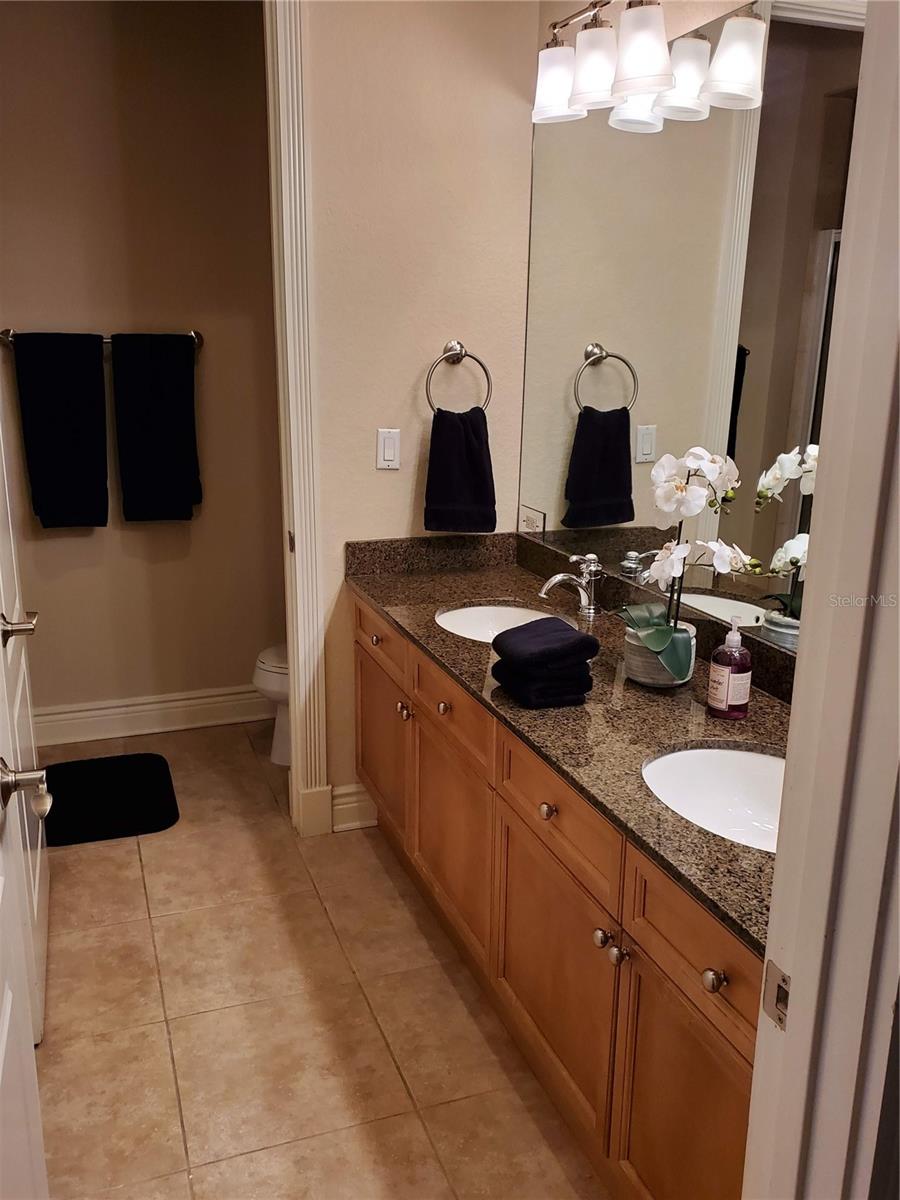 ASBURY PARK VILLAS & TOWNHOU, TAMPA, FL, 33611