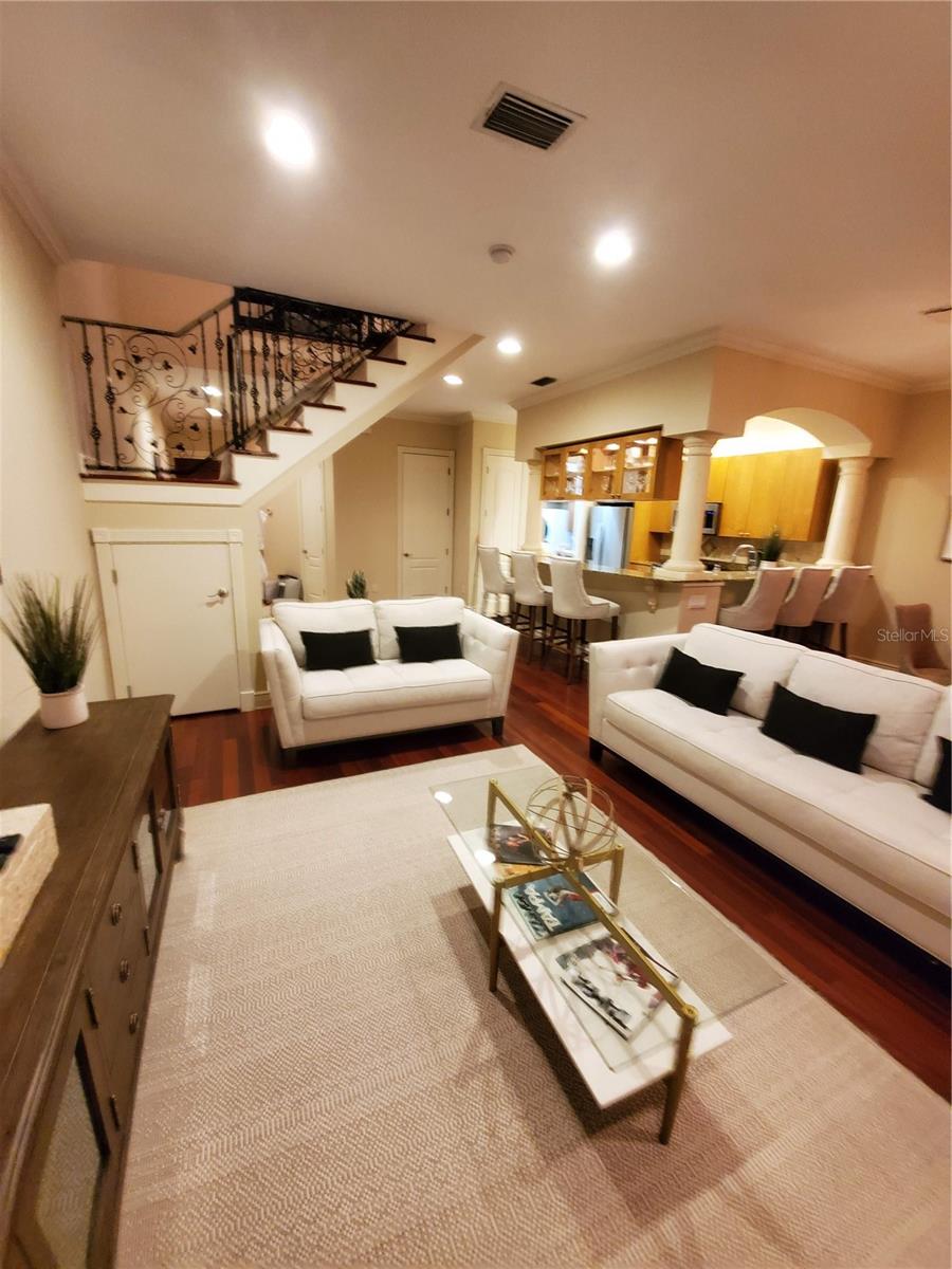 ASBURY PARK VILLAS & TOWNHOU, TAMPA, FL, 33611