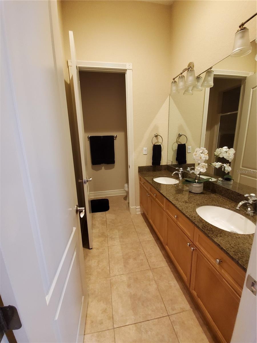 ASBURY PARK VILLAS & TOWNHOU, TAMPA, FL, 33611