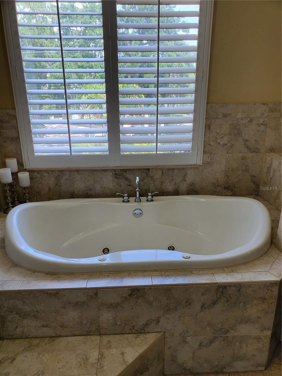 ASBURY PARK VILLAS & TOWNHOU, TAMPA, FL, 33611