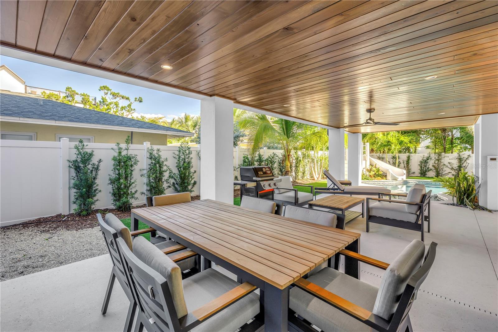 A4670283 Property Photo