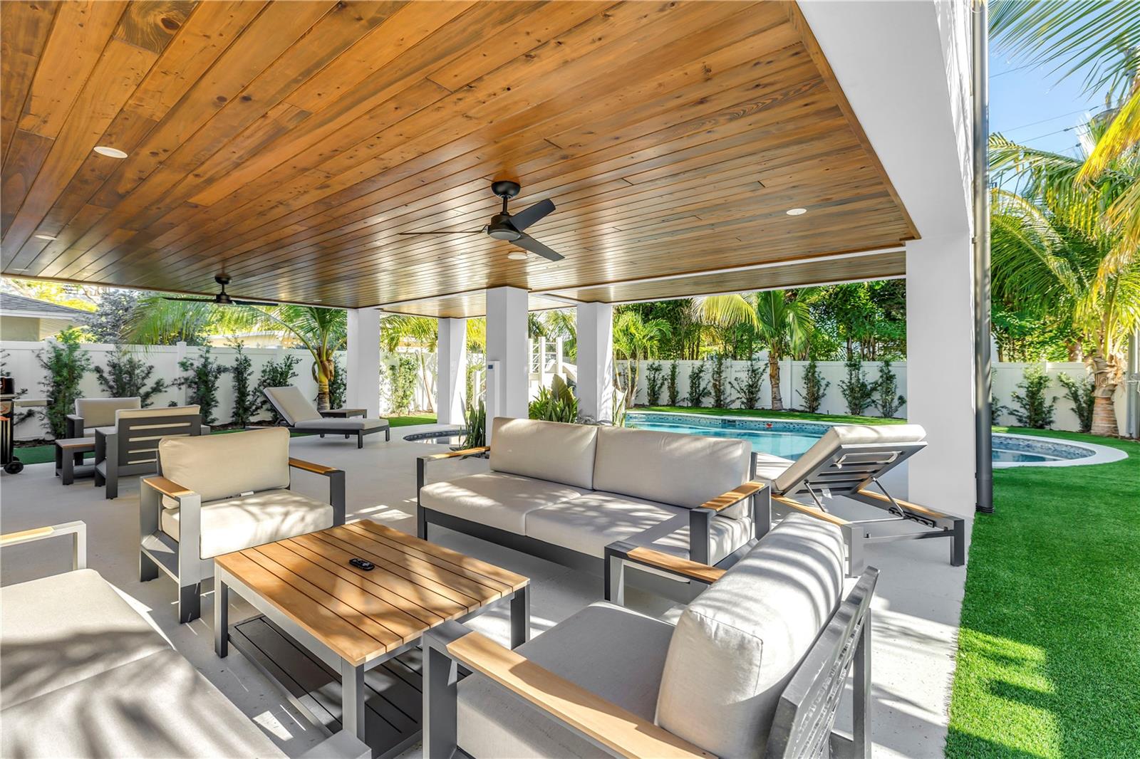 A4670283 Property Photo