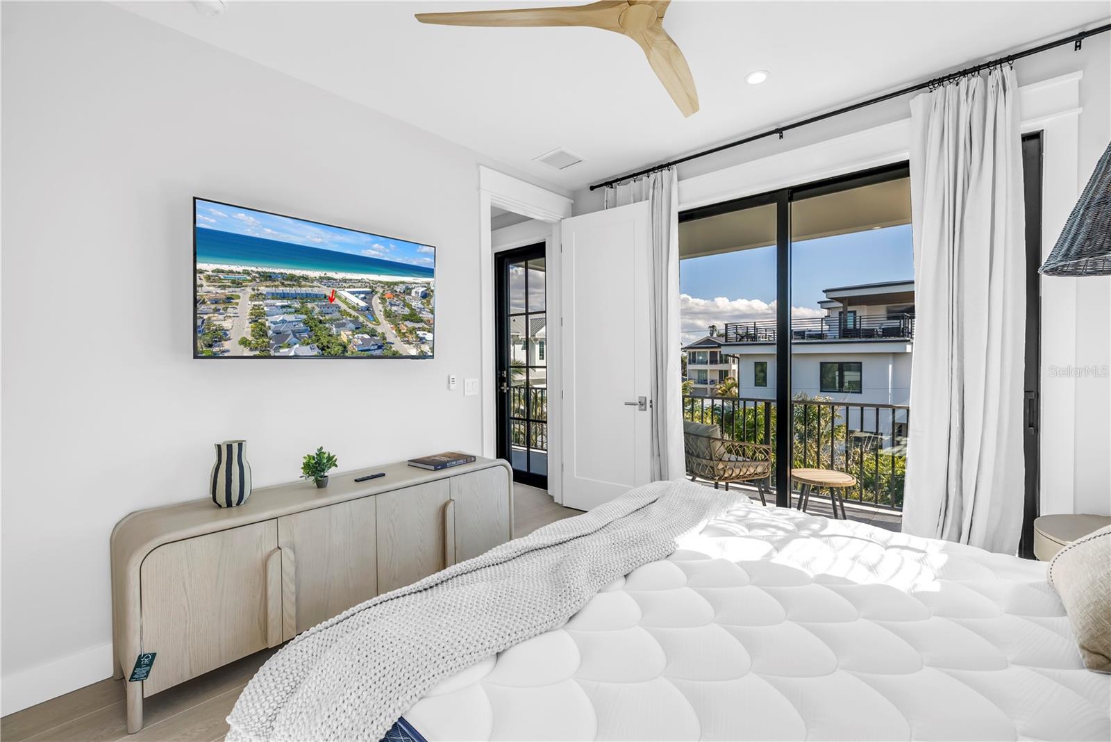 A4670283 Property Photo