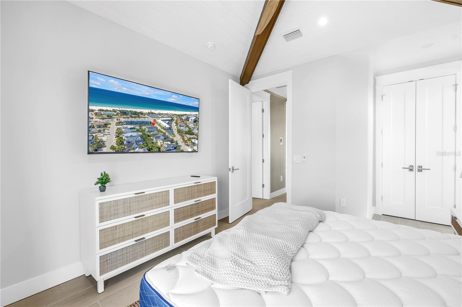 A4670283 Property Photo