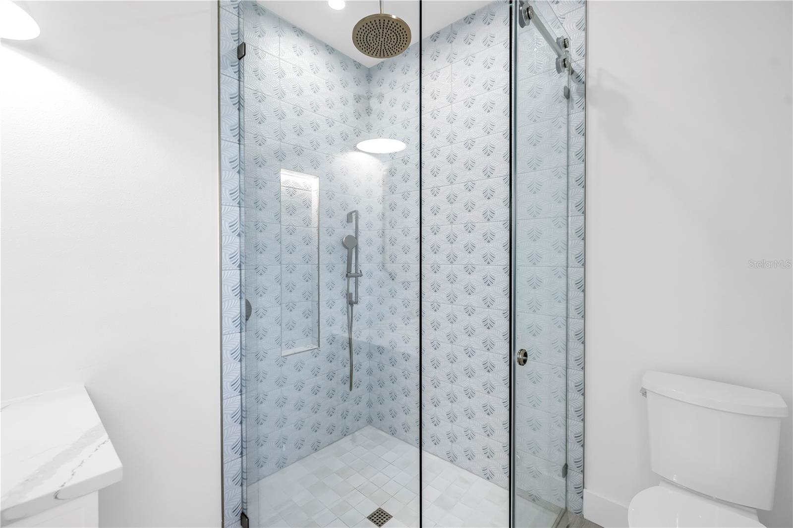 A4670283 Property Photo