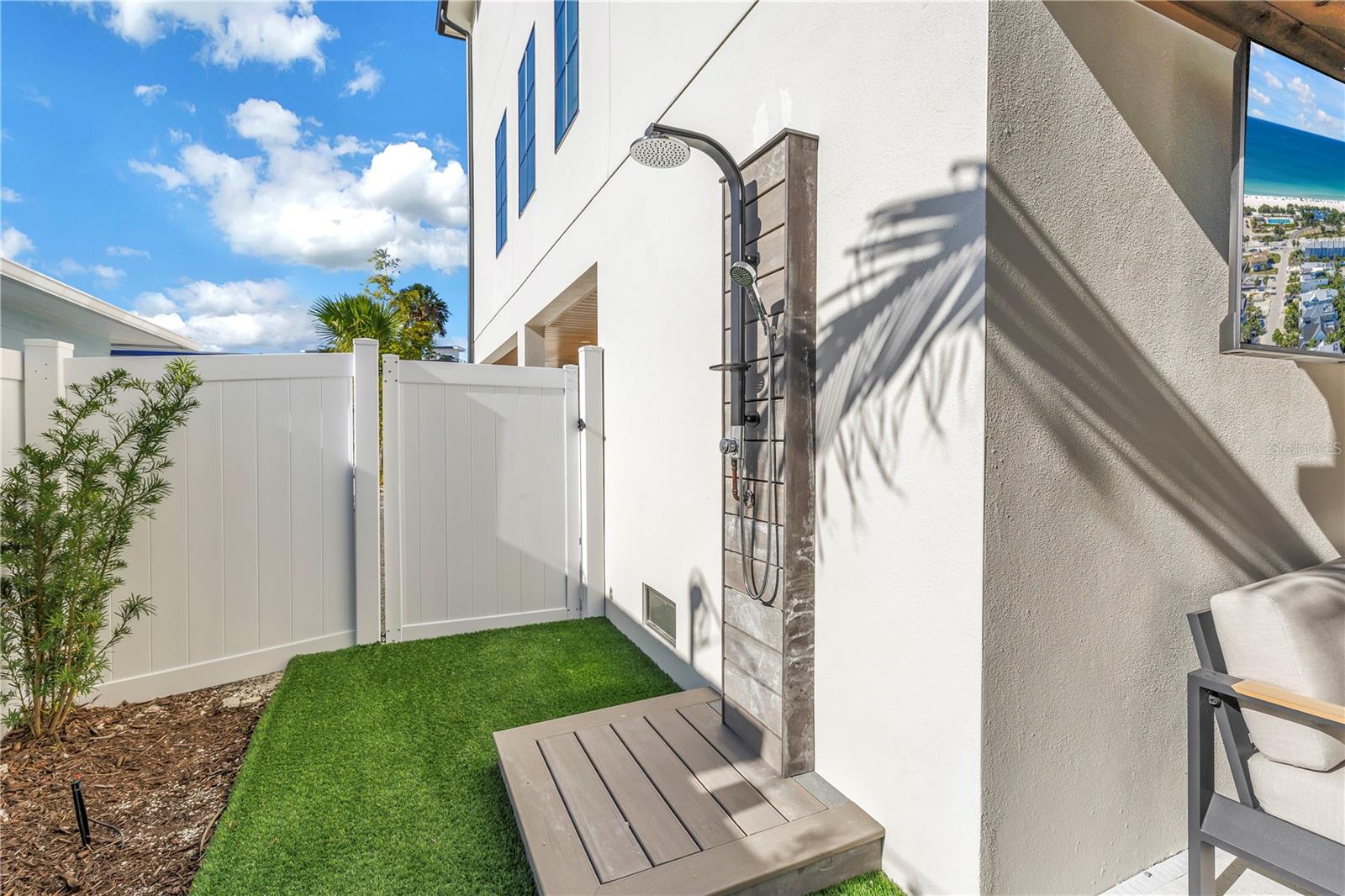 A4670283 Property Photo