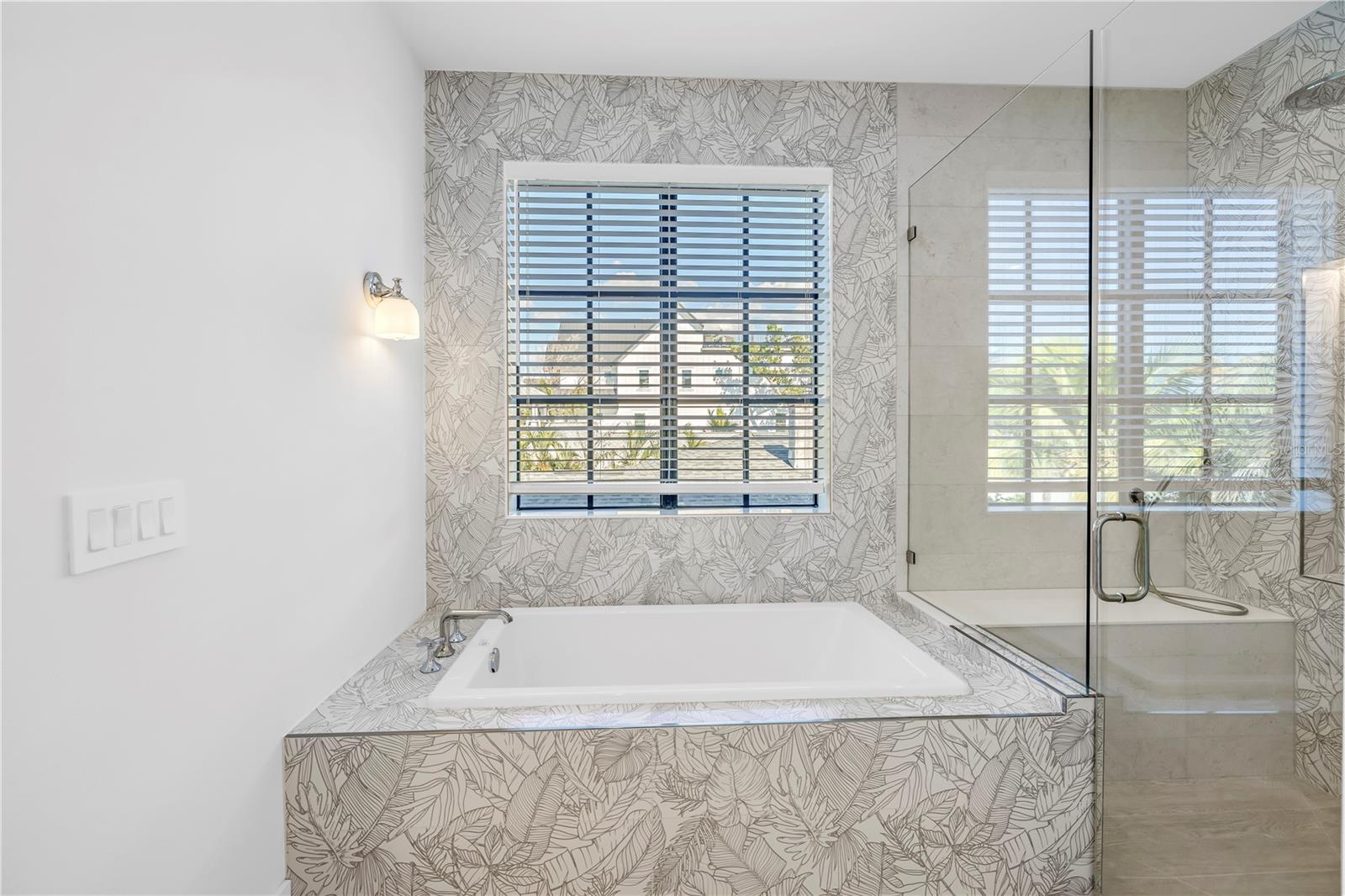 A4670283 Property Photo