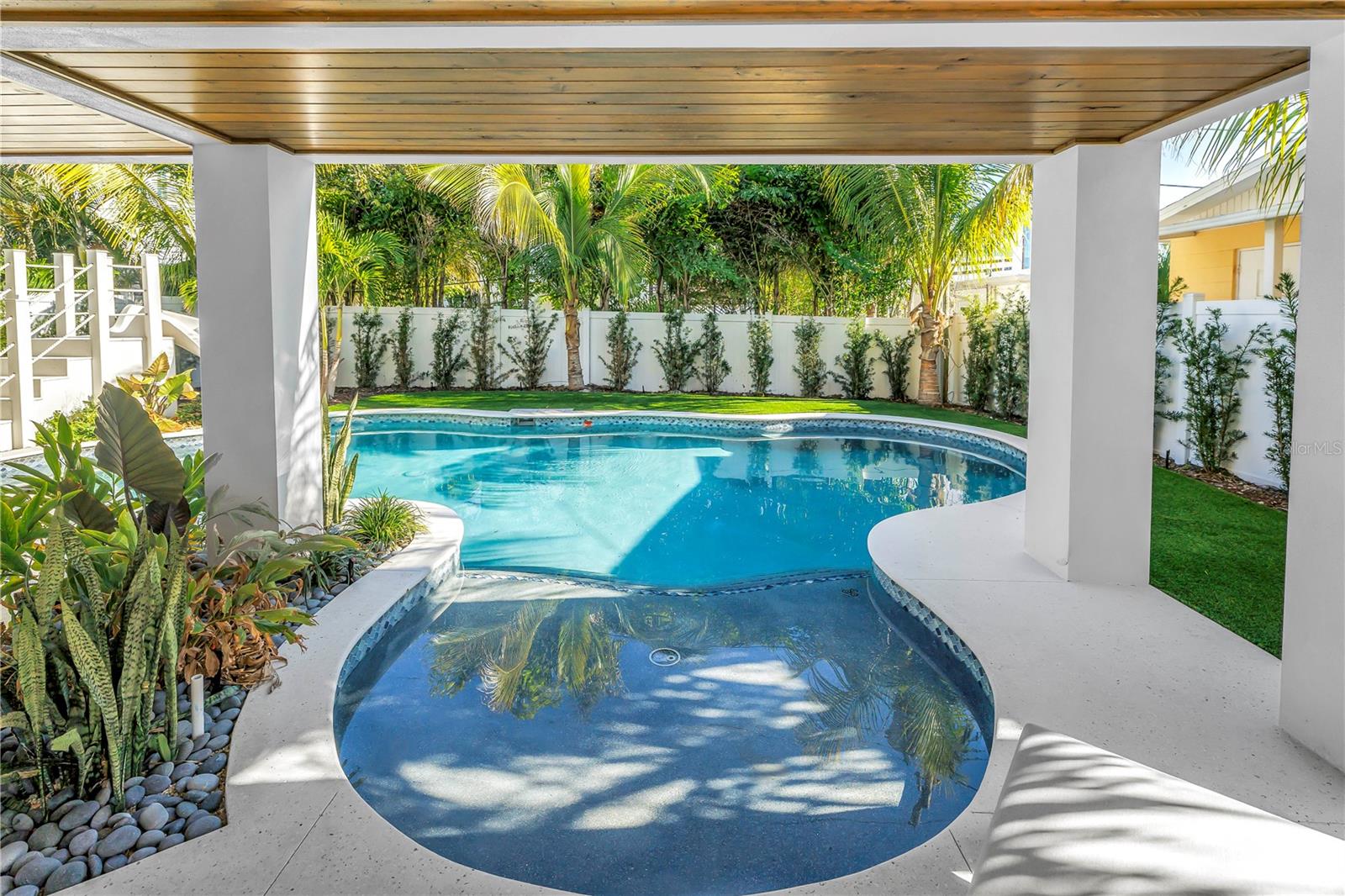 A4670283 Property Photo