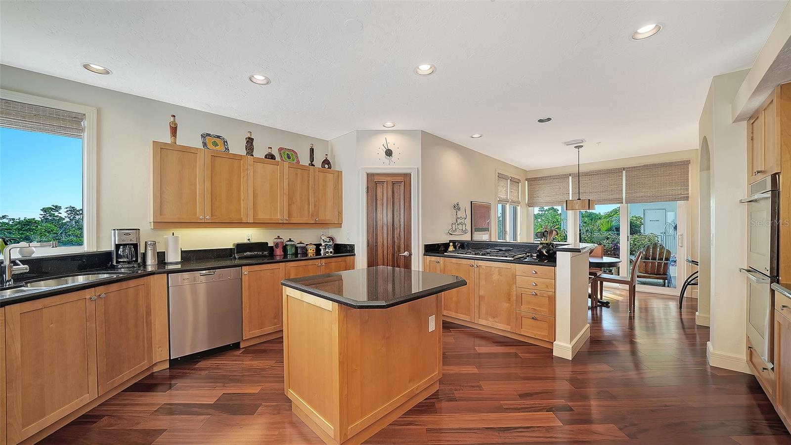 340 GULF OF MEXICO DR #126, LONGBOAT KEY, FL, 34228