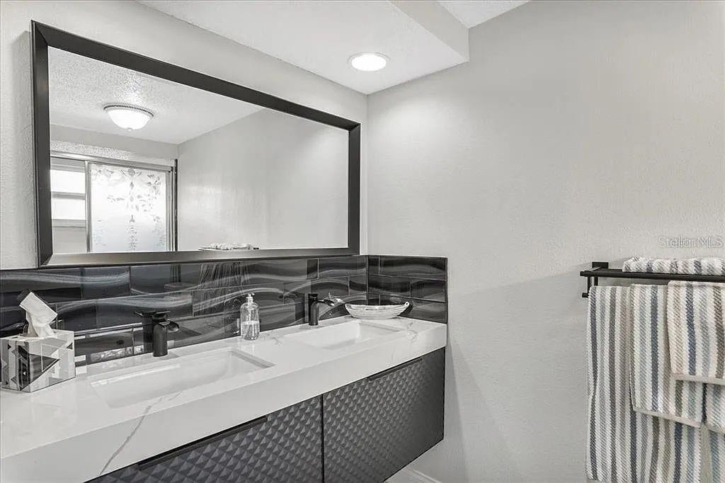 4043 TOPSAIL TRL, NEW PORT RICHEY, FL, 34652