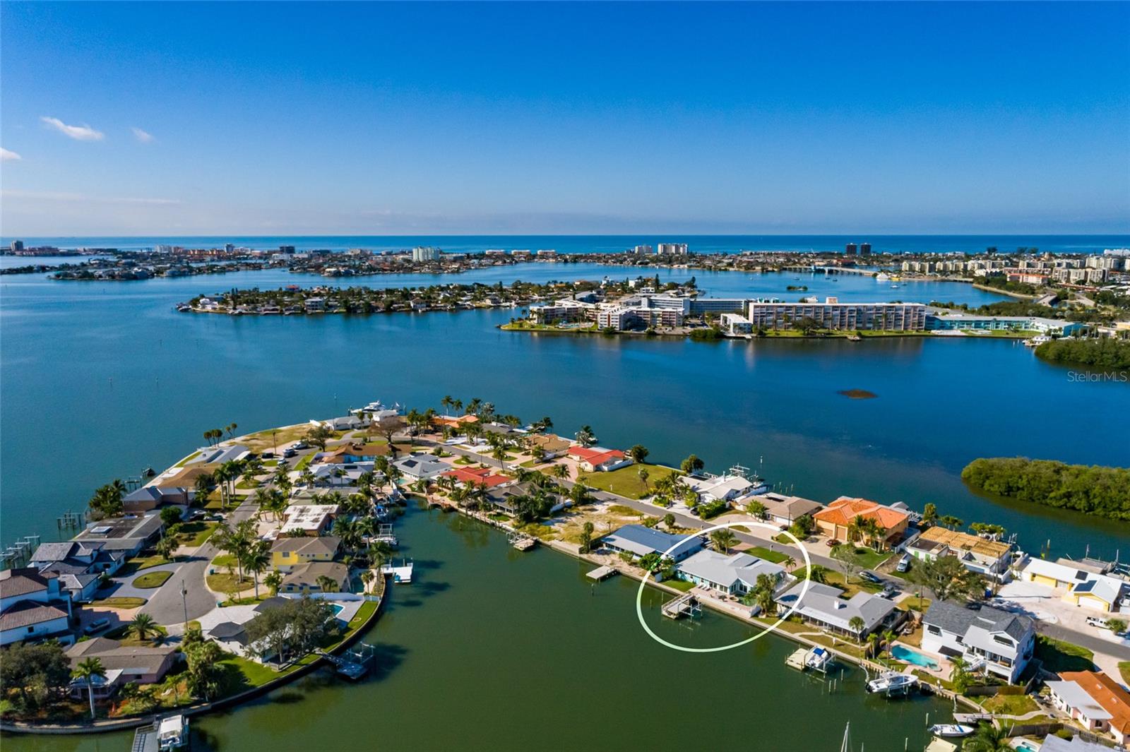 VIEW OF THE BEACH AND OPEN GULF OF AMERICA