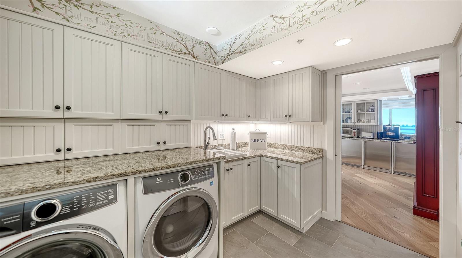 A4670319 Property Photo