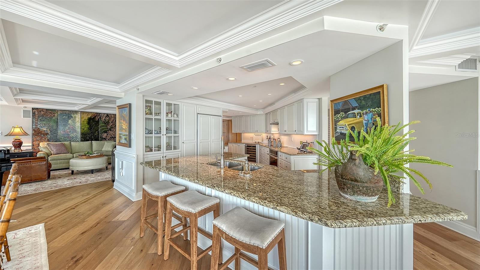 A4670319 Property Photo