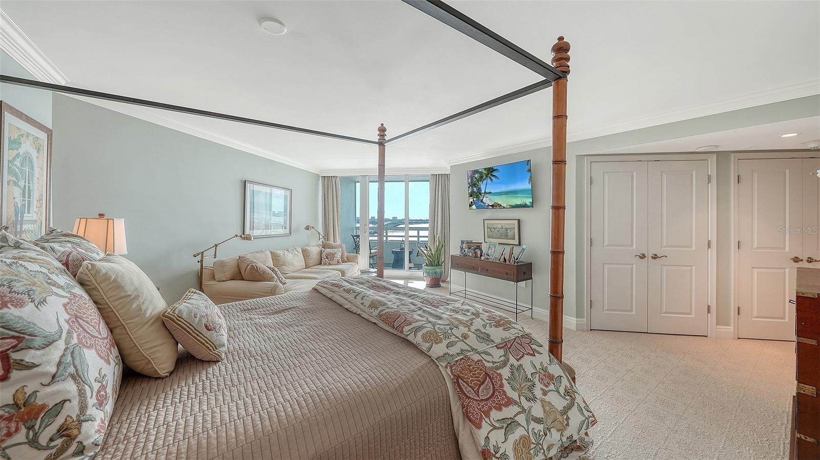 A4670319 Property Photo