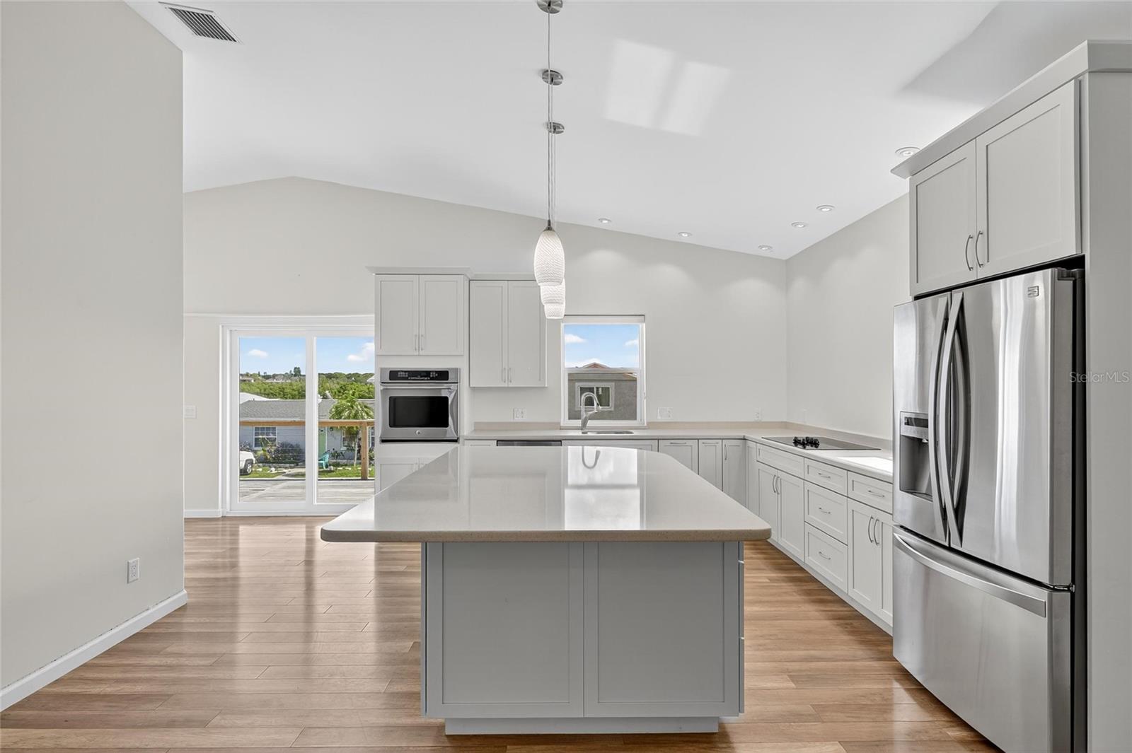 775 182ND AVE E, REDINGTON SHORES, FL, 33708