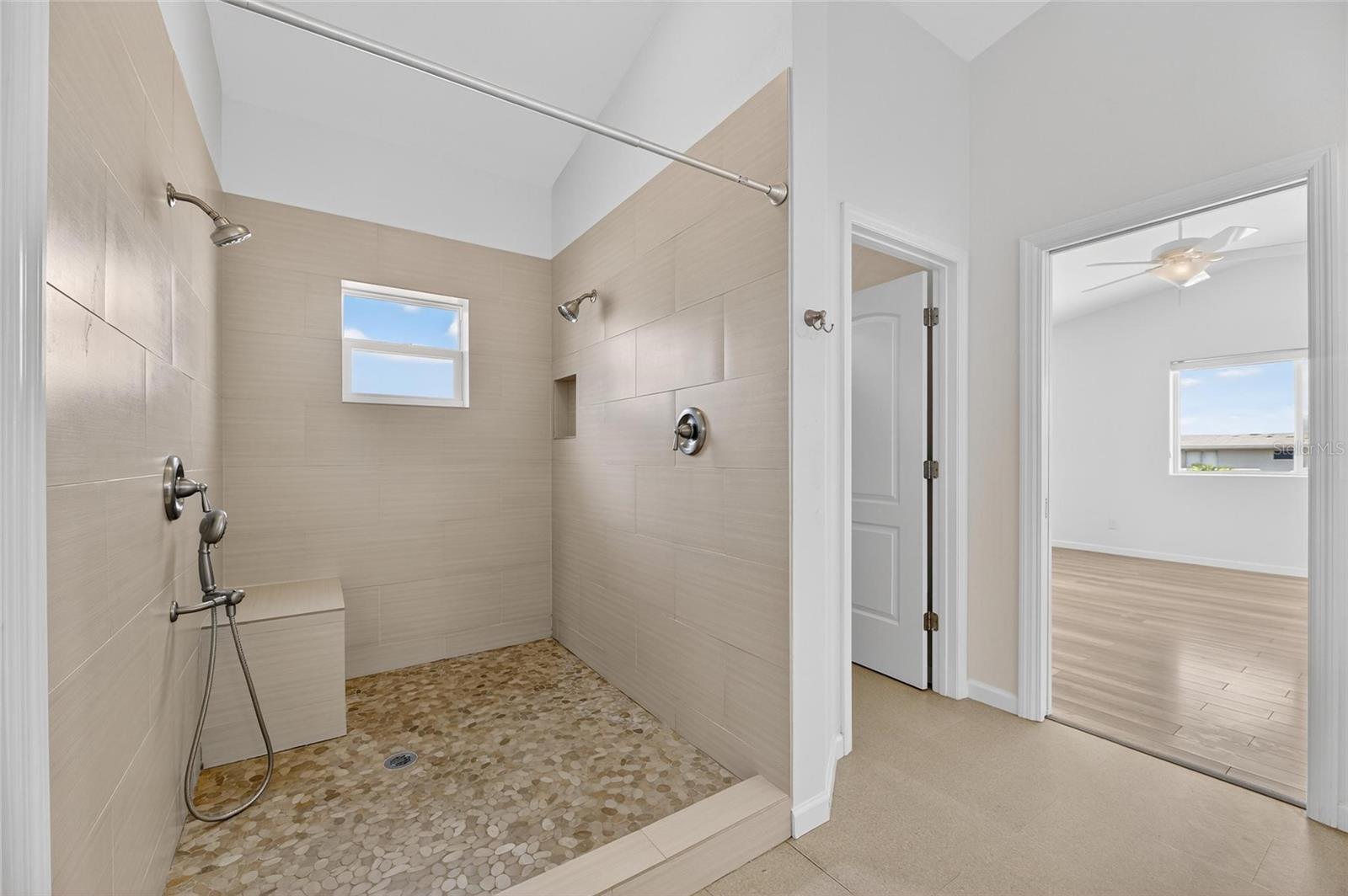 775 182ND AVE E, REDINGTON SHORES, FL, 33708