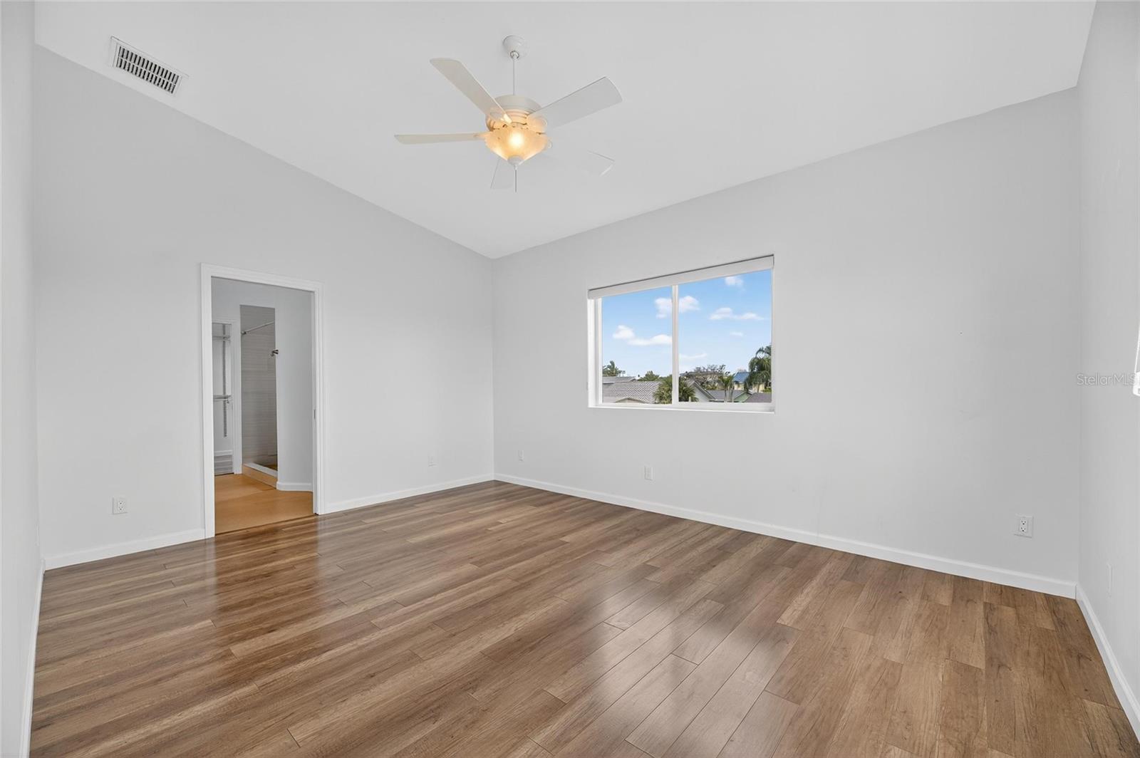 775 182ND AVE E, REDINGTON SHORES, FL, 33708