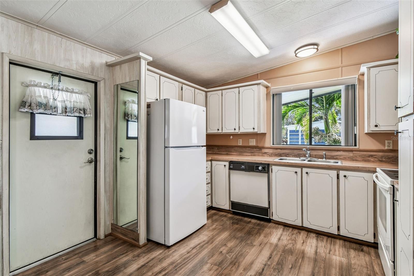 12501 ULMERTON RD #182, LARGO, FL, 33774