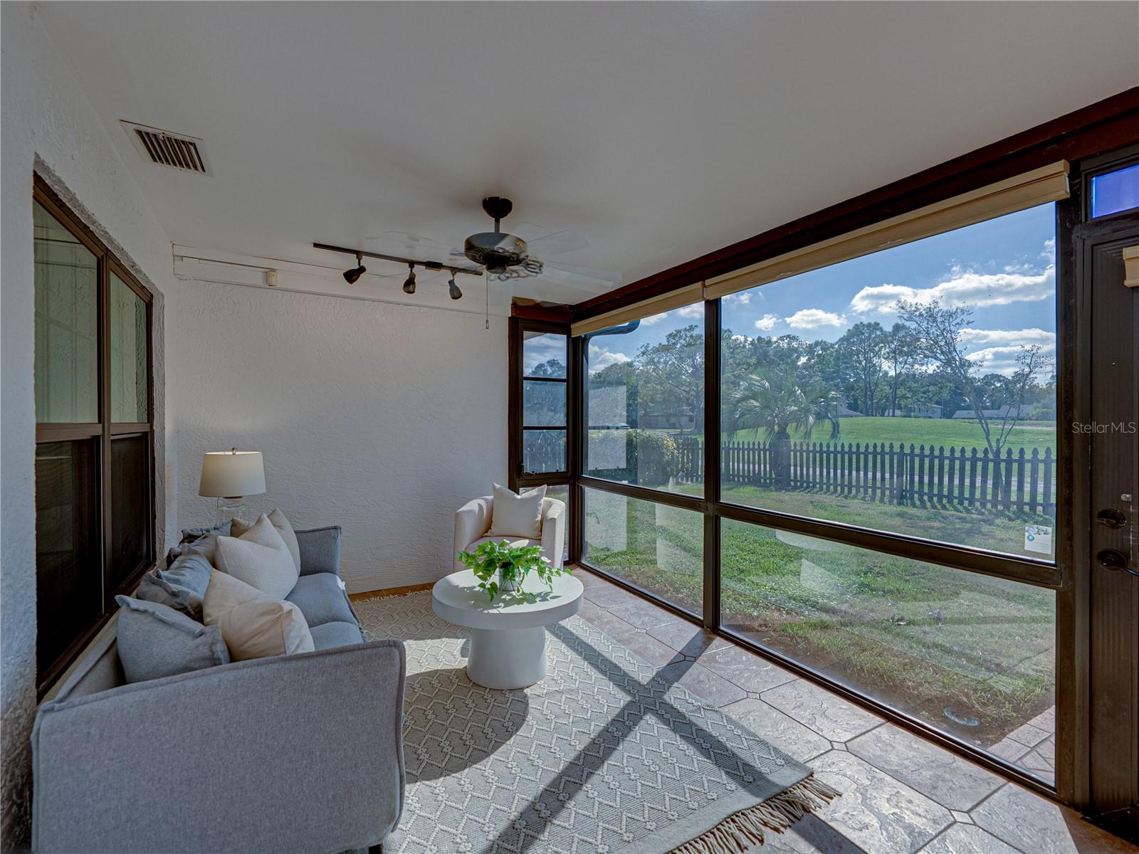 16404 ASHWOOD DR, TAMPA, FL, 33624