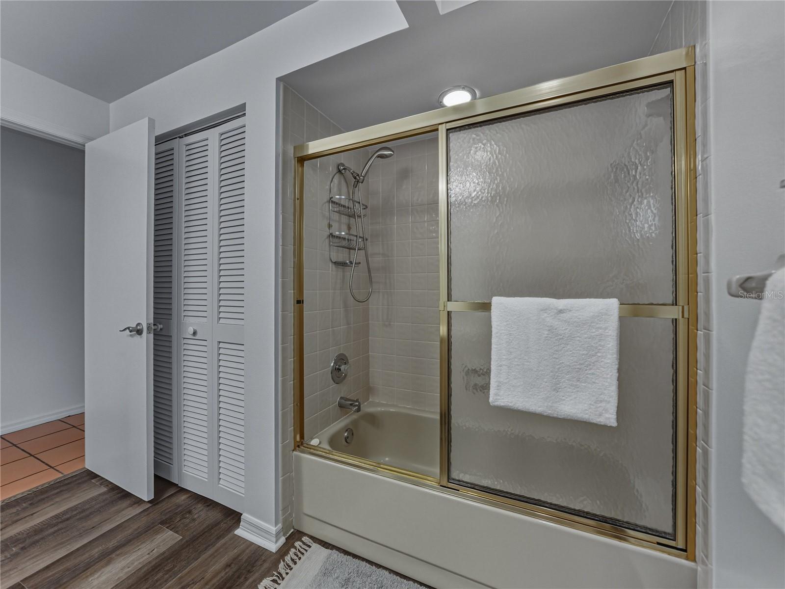 16404 ASHWOOD DR, TAMPA, FL, 33624