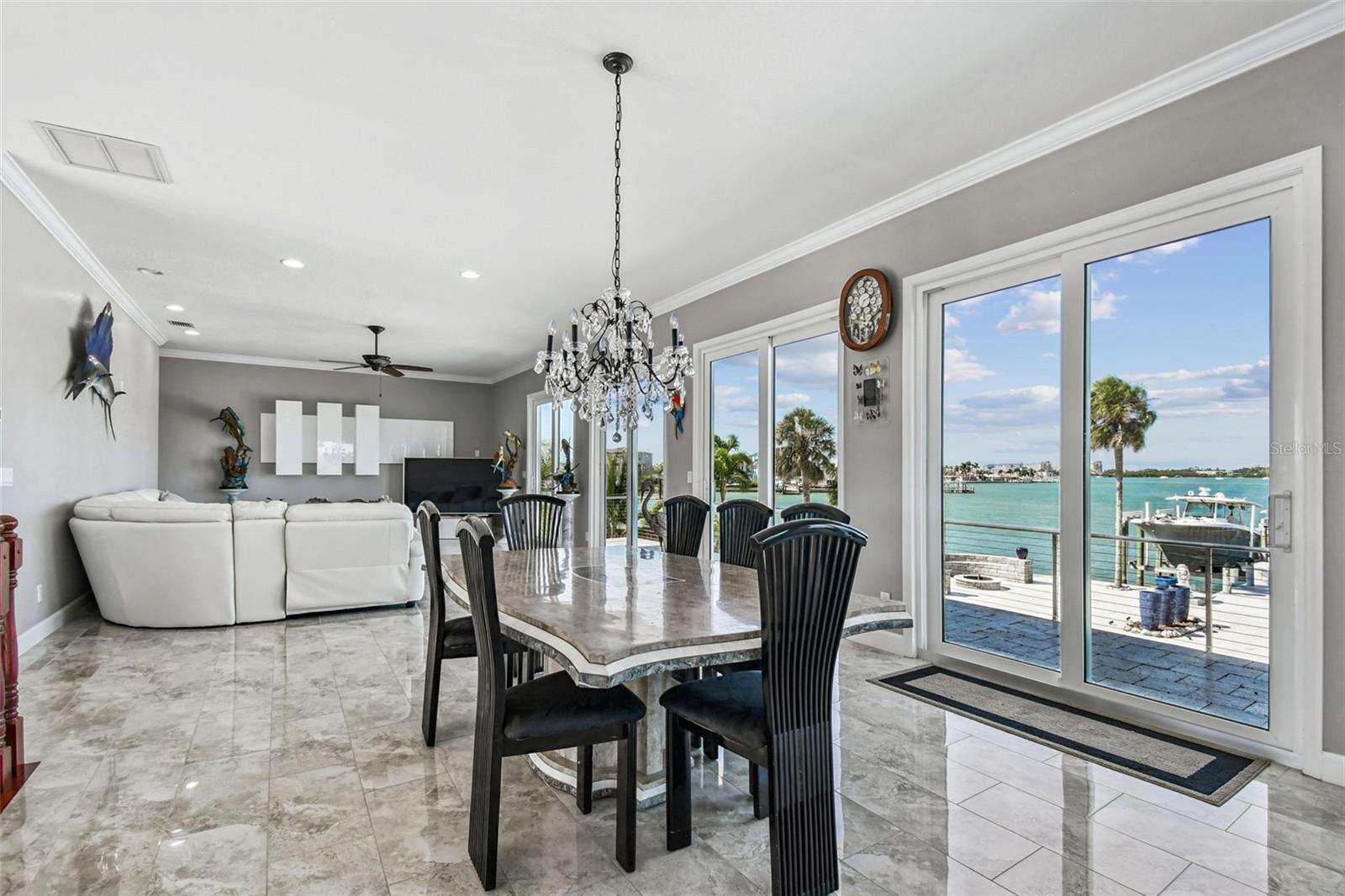 TB8443266 Property Photo