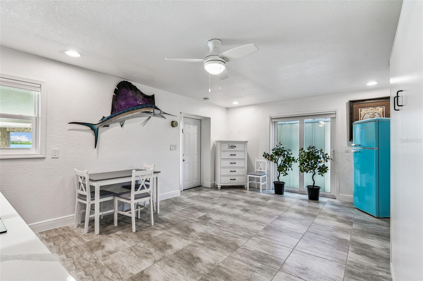 TB8443266 Property Photo