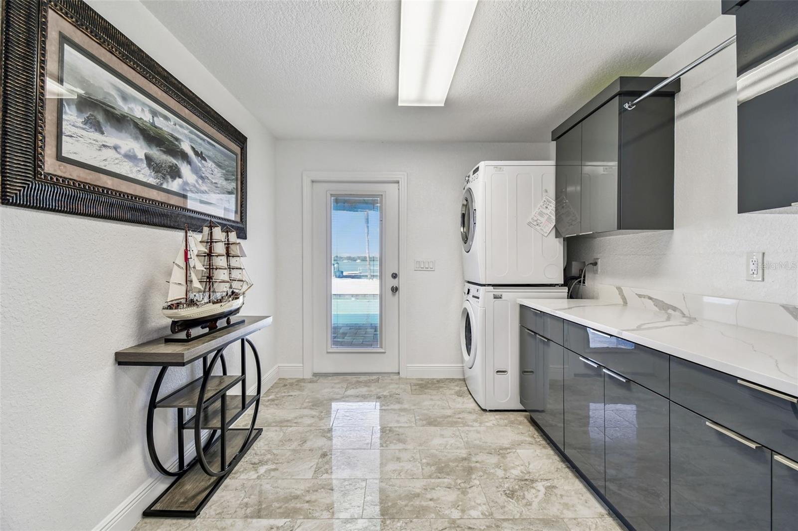 TB8443266 Property Photo