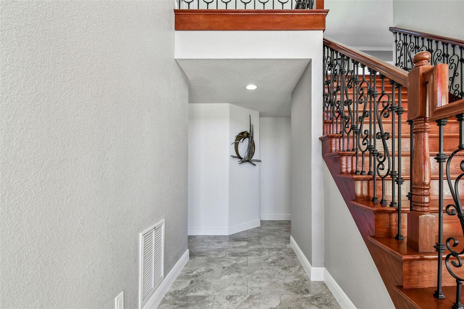 TB8443266 Property Photo