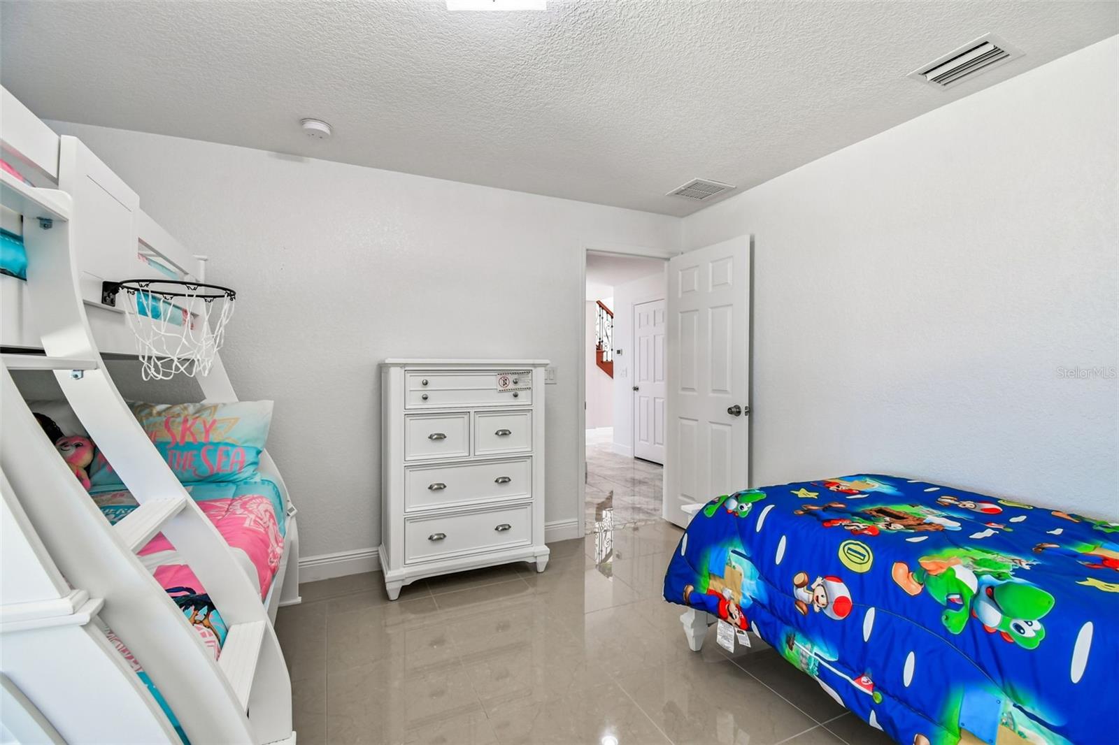 TB8443266 Property Photo