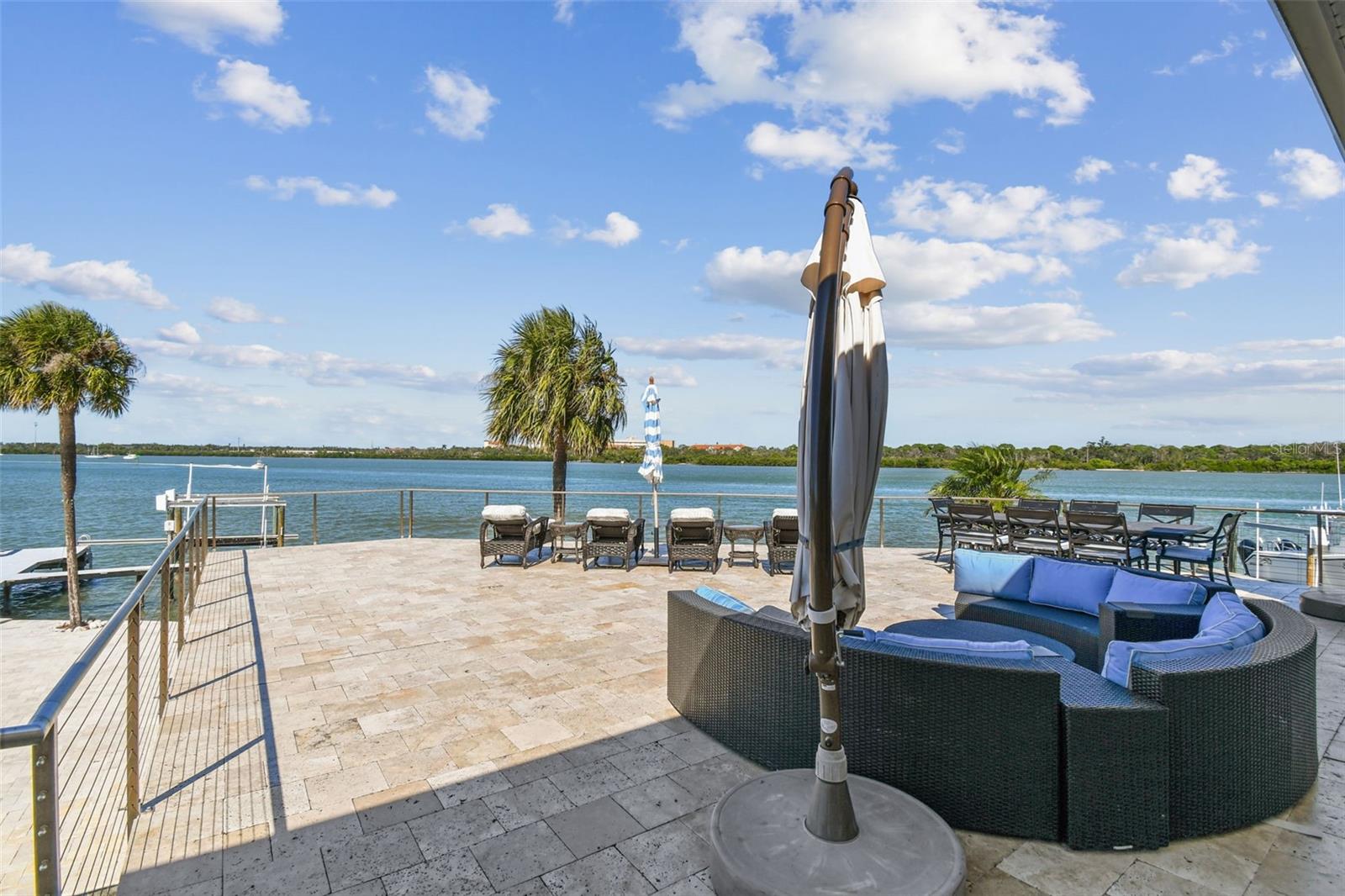 TB8443266 Property Photo