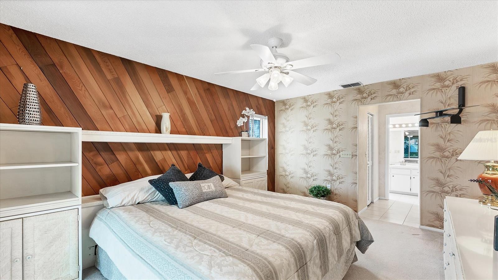 4515 MANGROVE POINT RD, BRADENTON, FL, 34210