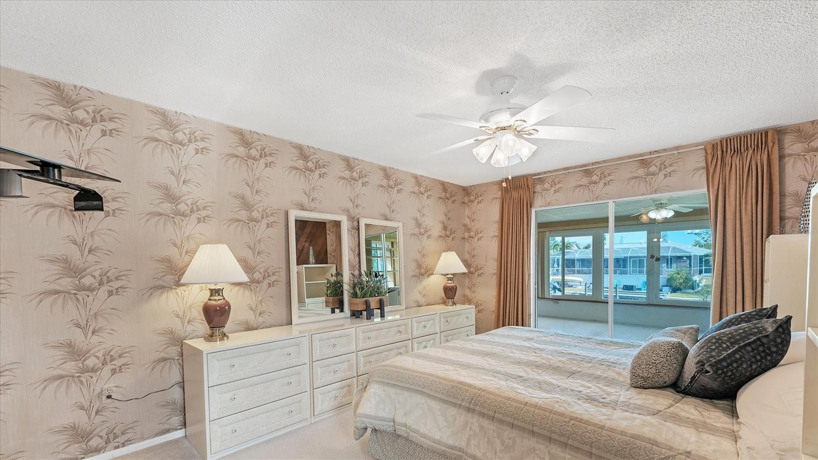 4515 MANGROVE POINT RD, BRADENTON, FL, 34210