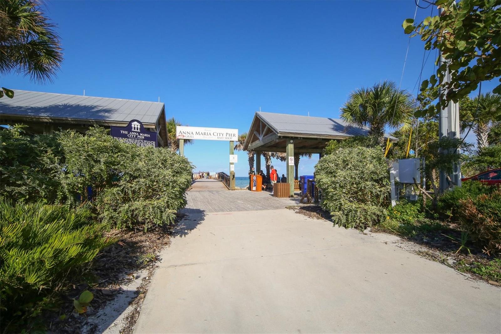 4515 MANGROVE POINT RD, BRADENTON, FL, 34210