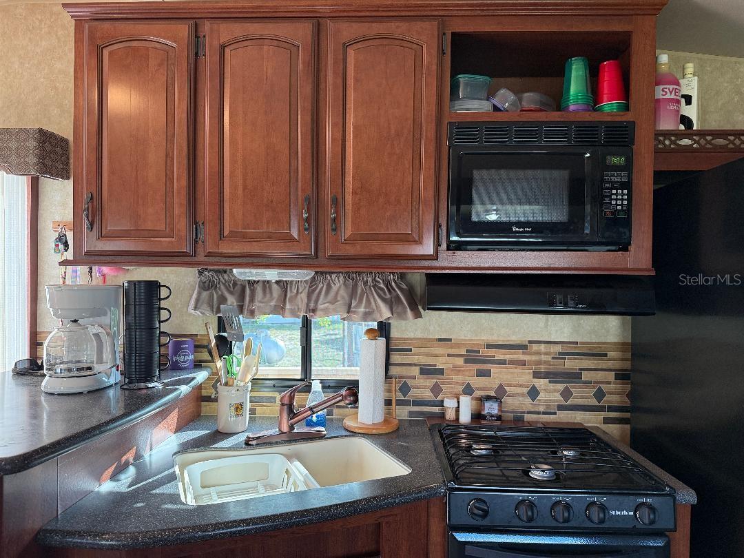 W7880329 Property Photo