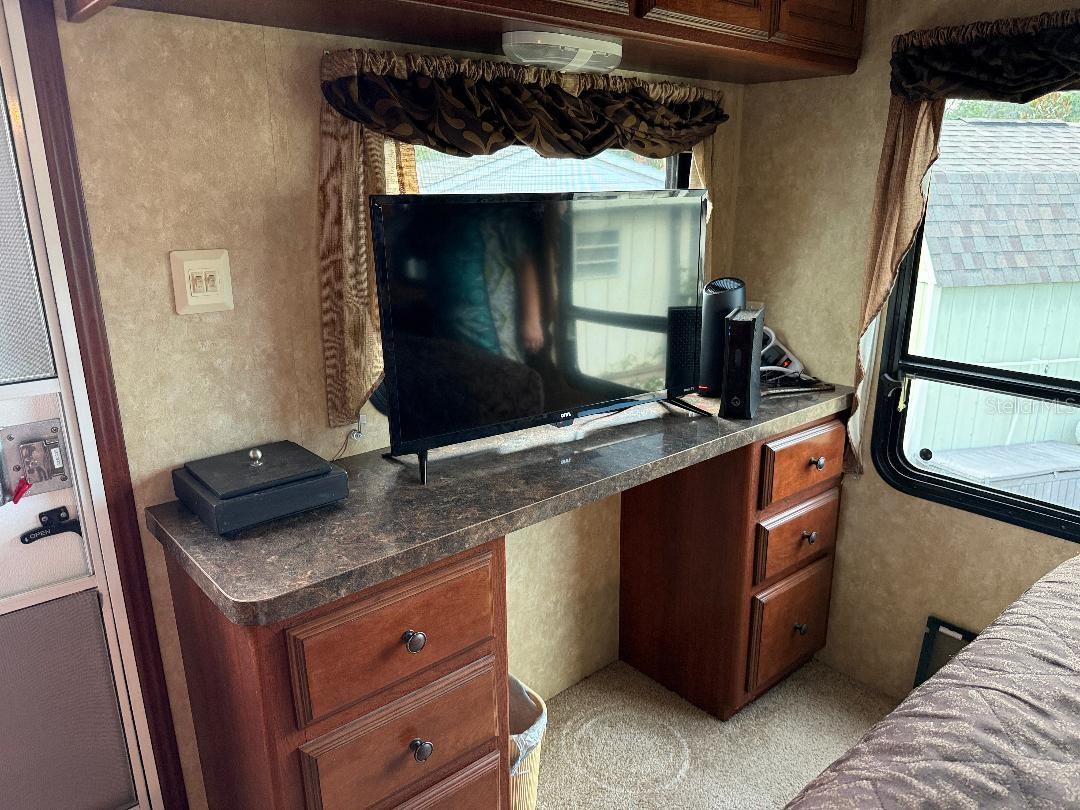 W7880329 Property Photo