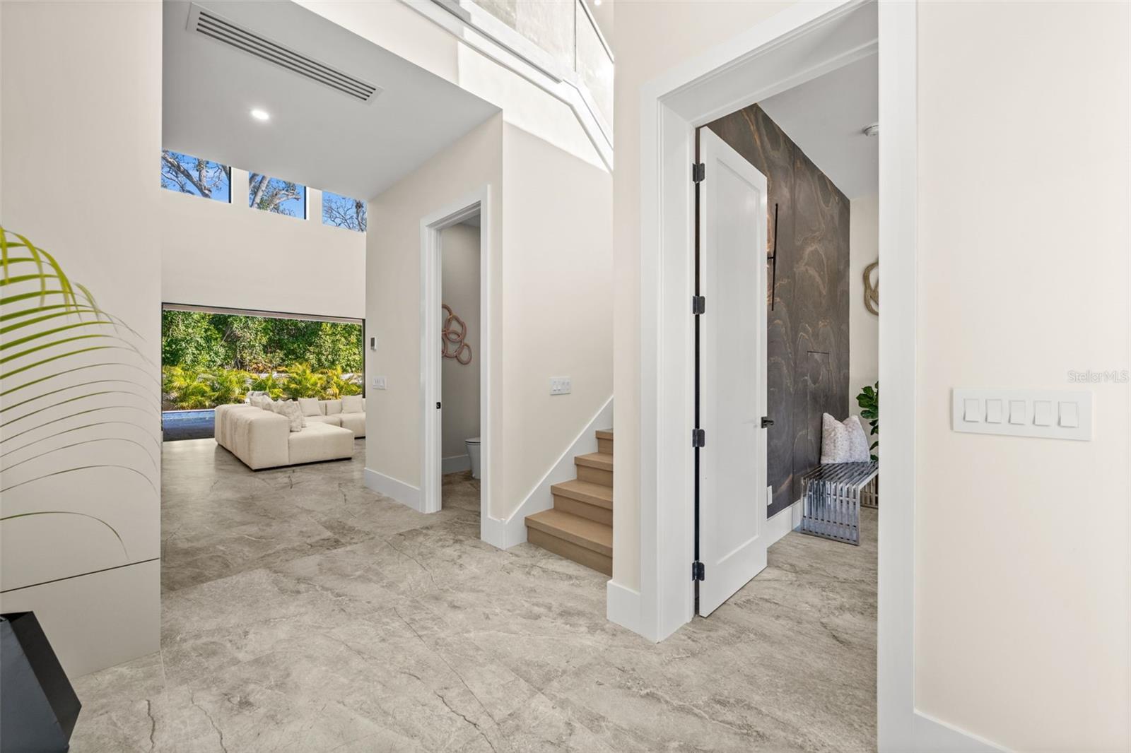 N6141220 Property Photo