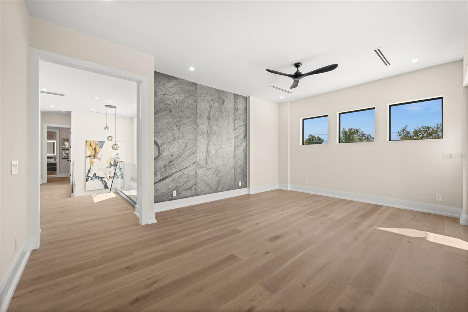 N6141220 Property Photo