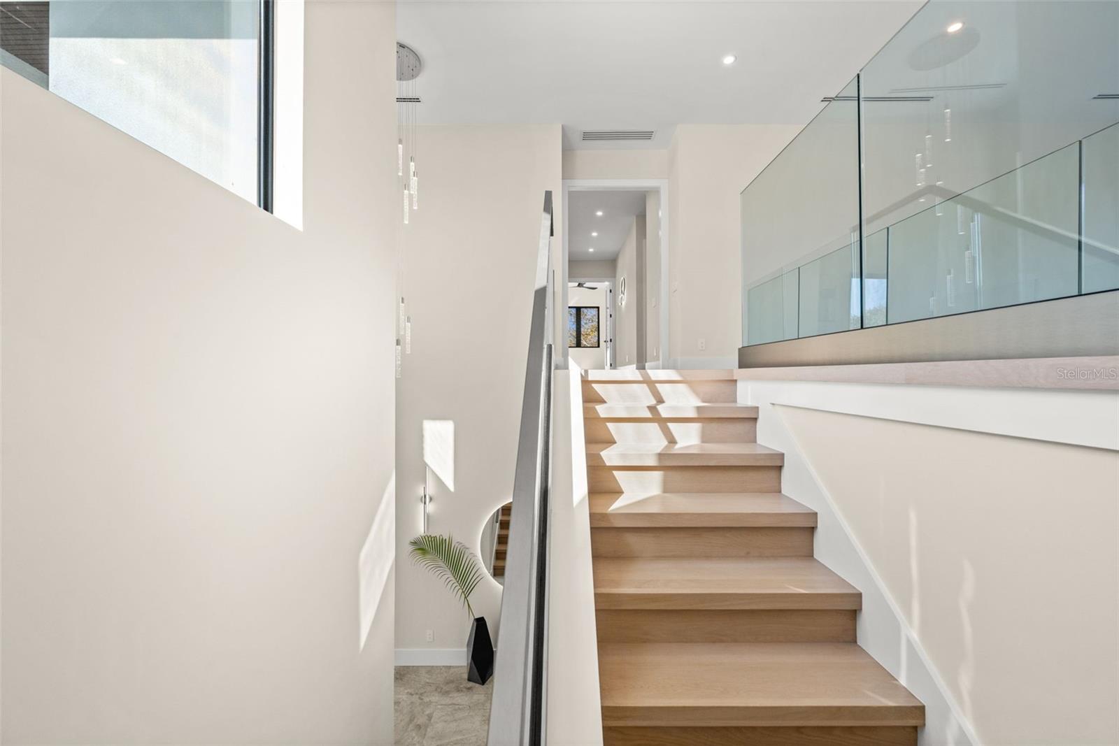 N6141220 Property Photo