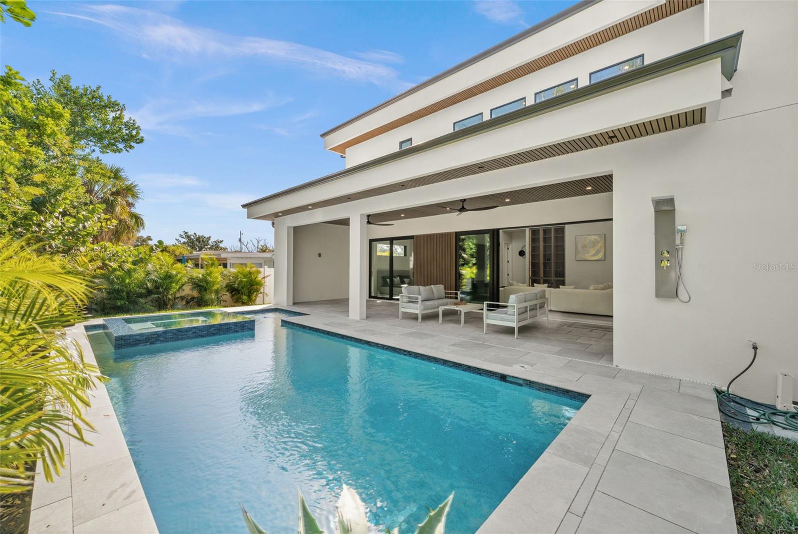 N6141220 Property Photo