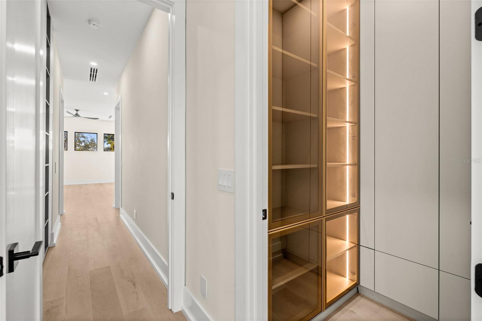 N6141220 Property Photo