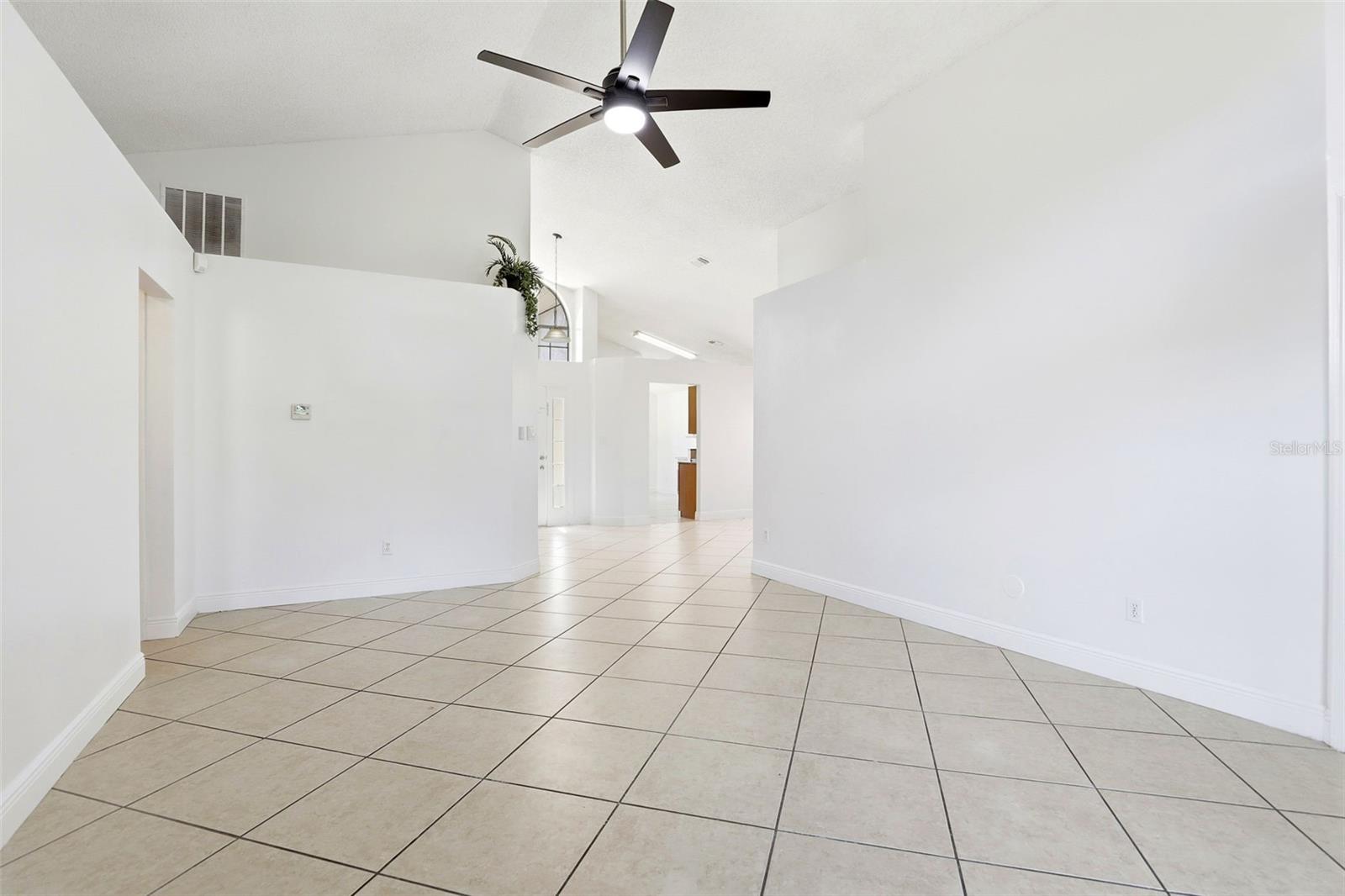 245 LAKEBREEZE CIR, LAKE MARY, FL, 32746