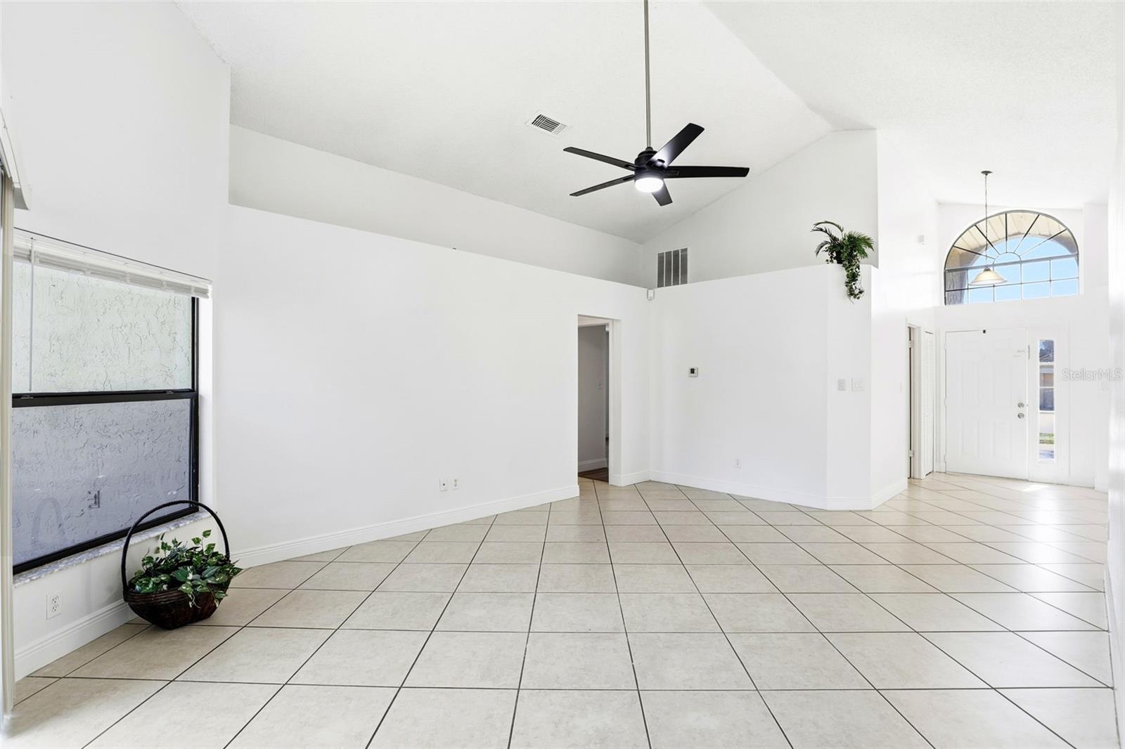 245 LAKEBREEZE CIR, LAKE MARY, FL, 32746