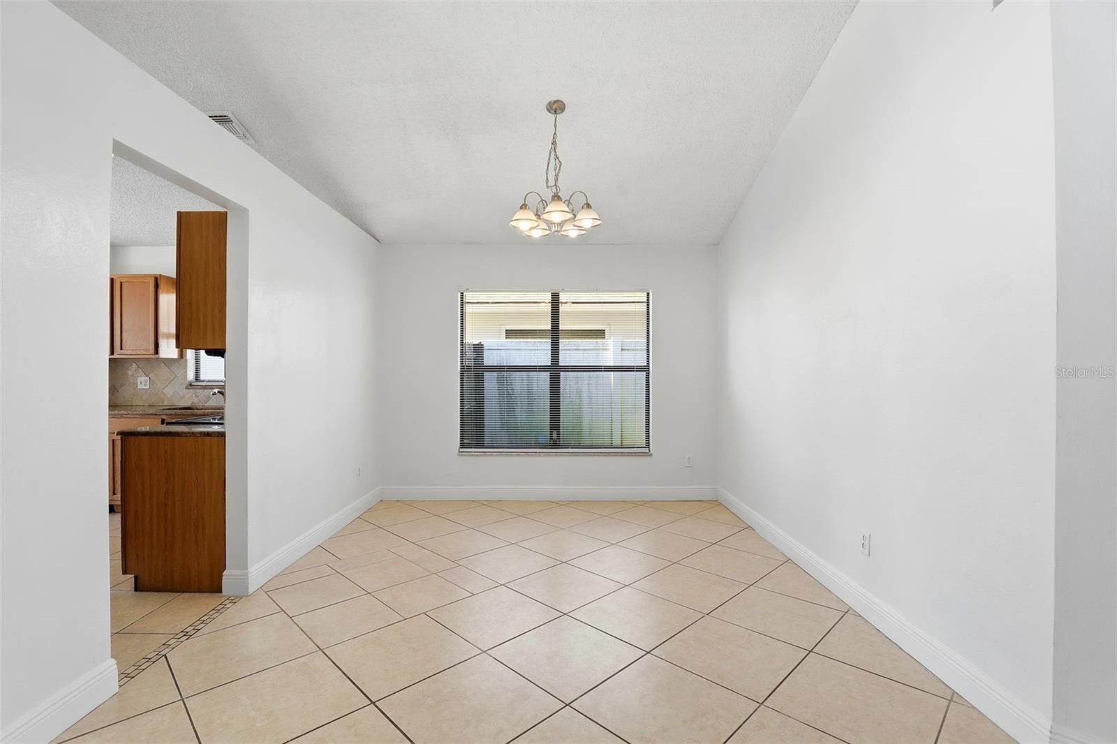 245 LAKEBREEZE CIR, LAKE MARY, FL, 32746