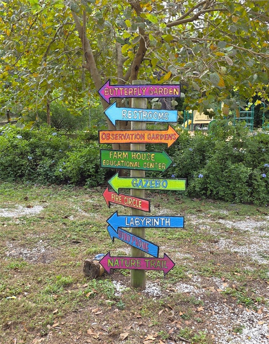 915 WOODBRIDGE CT, SAFETY HARBOR, FL, 34695