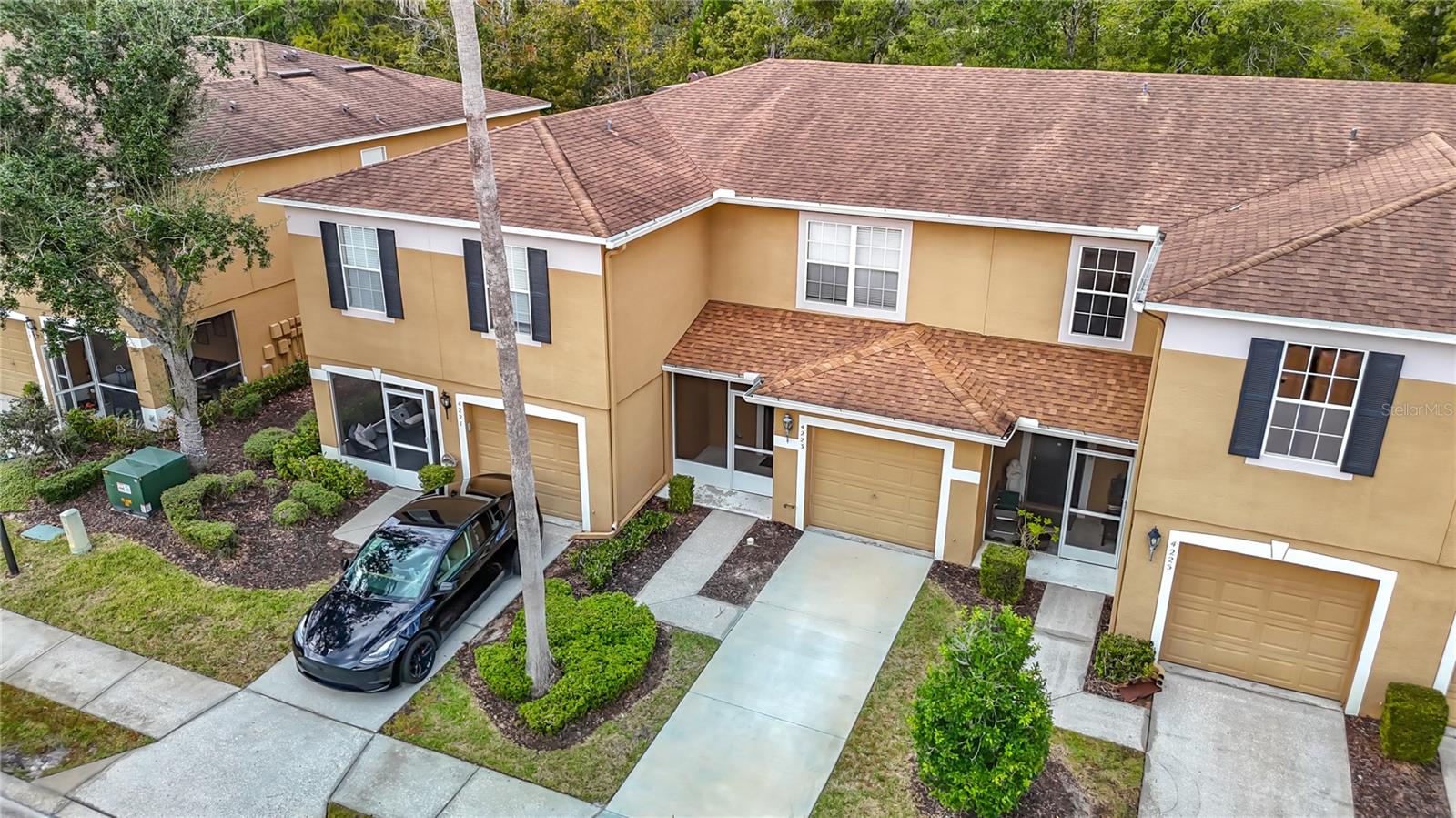 Overview of Front of Townhouse