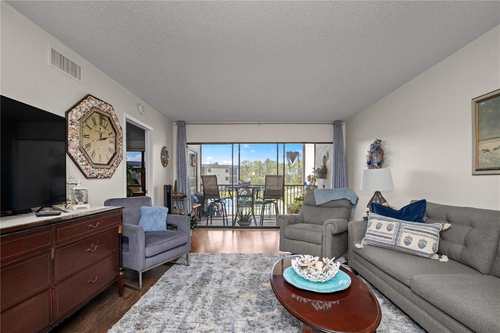 C7517056 Property Photo