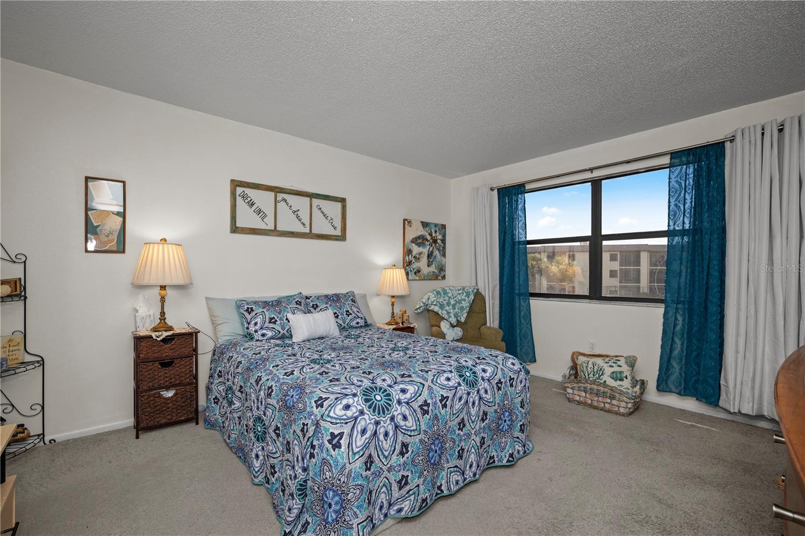 C7517056 Property Photo