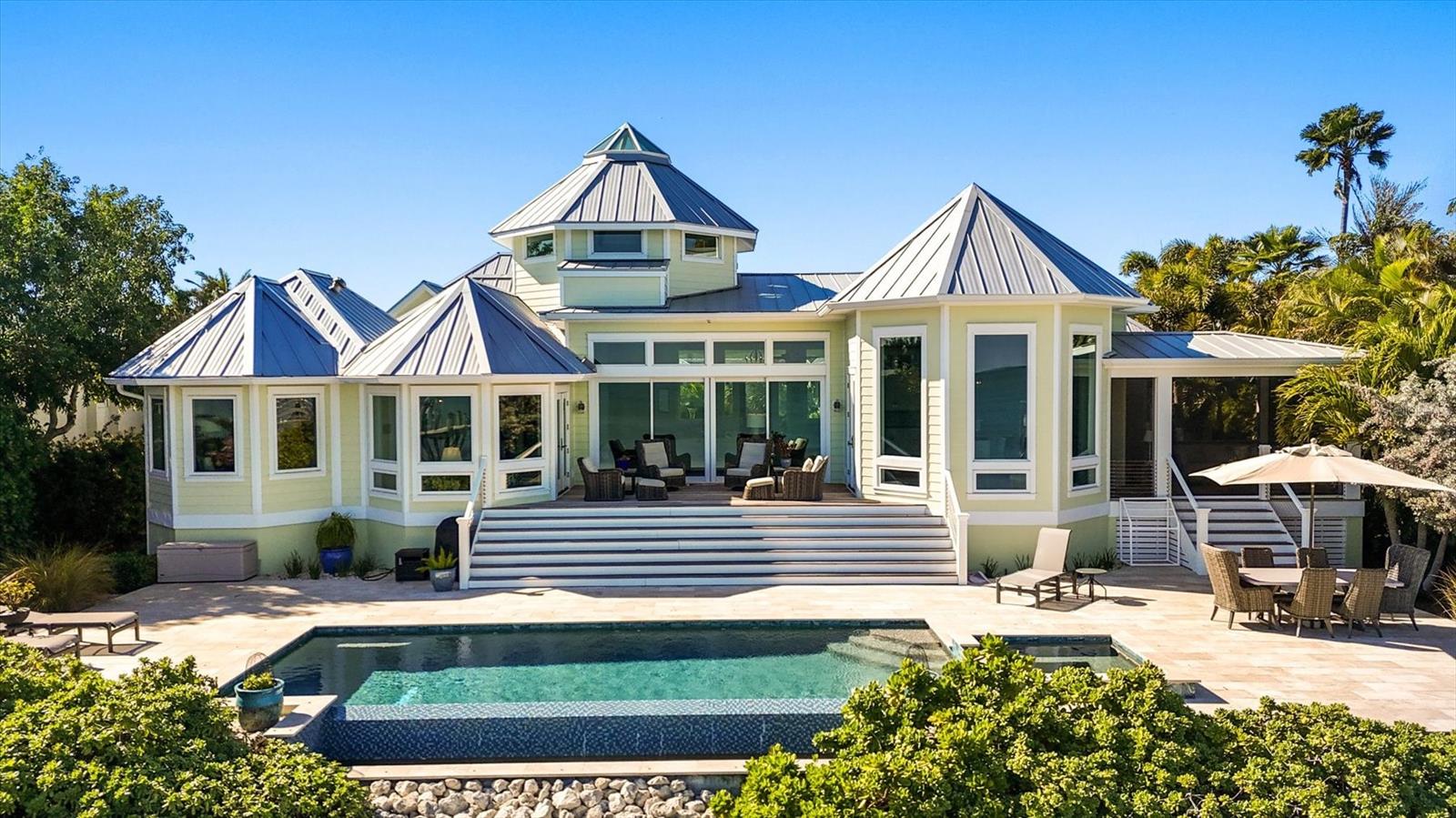 D6144517 Property Photo